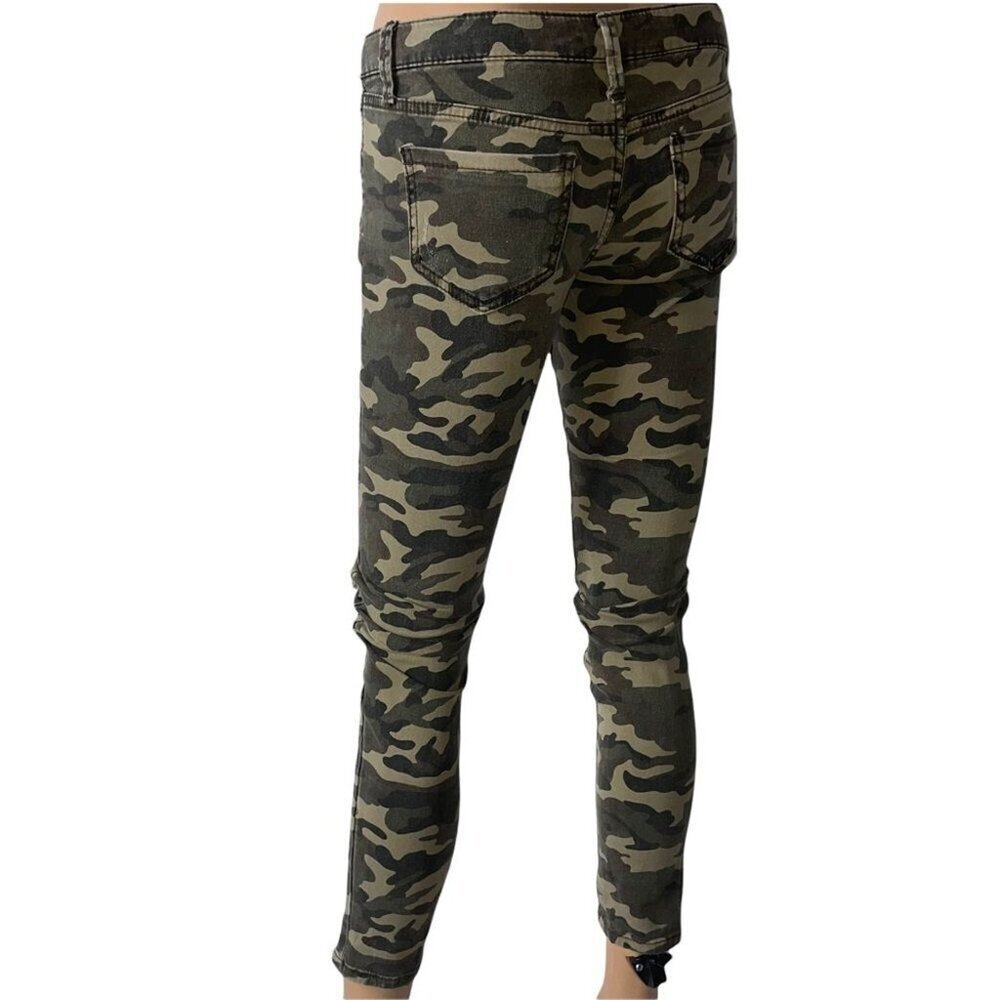 Miley Cyrus Camo skinny distressed Jeans mid rise SZ 5 - Picture 3 of 10
